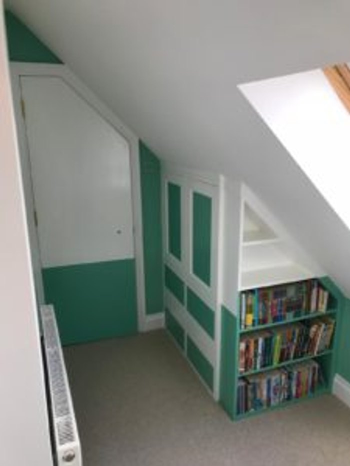 Hand-painted detail in a child&rsquo;s bedroom